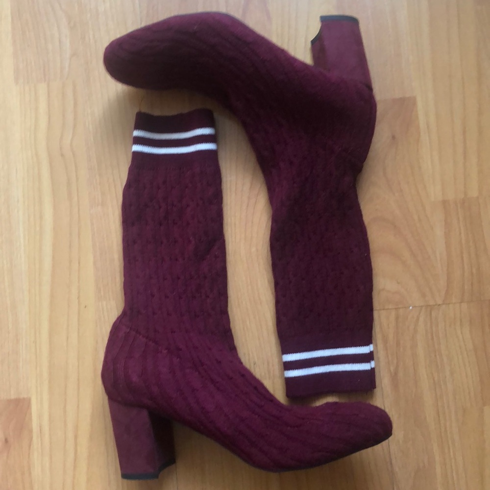 Catherine Malandrino Burgundy size 8 1/2” sock boots